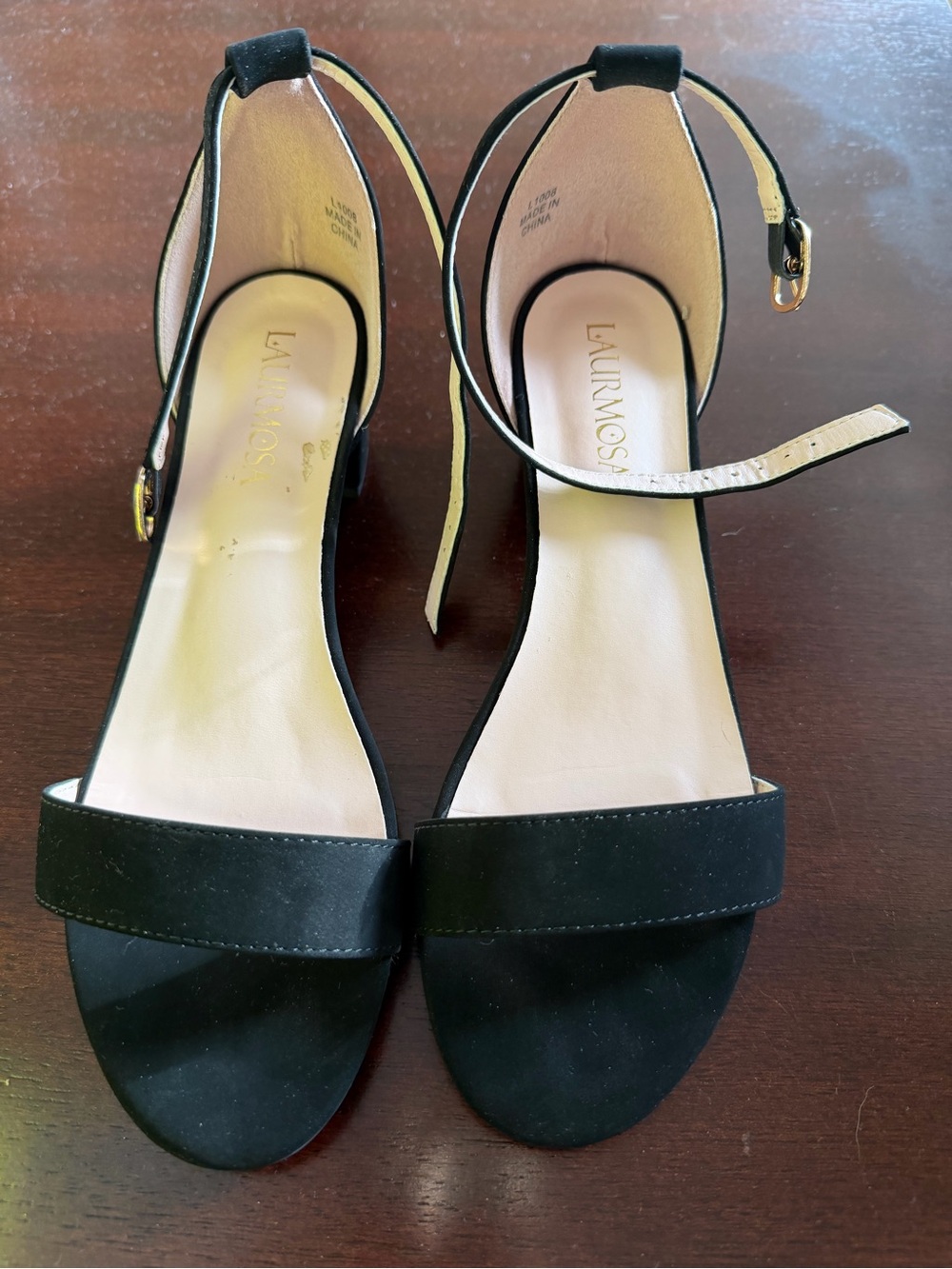 Black Ankle Strap Women’s Sandals Size 6